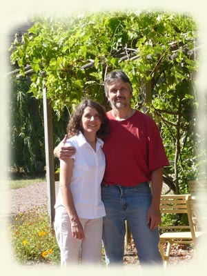 Patricia et Gilles dans leurs chambres d'hôtes de charme