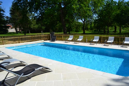 piscine chauffée de mai à septembre