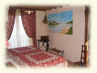 peinture de la loire sur le  mur de la chambre